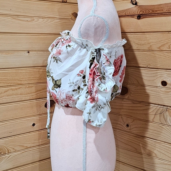 Floral Off-Shoulder Crop Top W/Sleeves - Picture 2 of 3